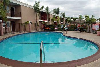 Hotel Budget Near Disneyland Drive